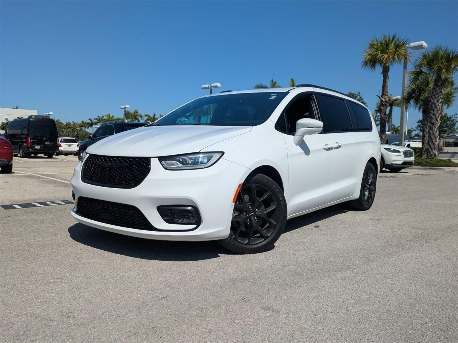 2022 CHRYSLER Pacifica