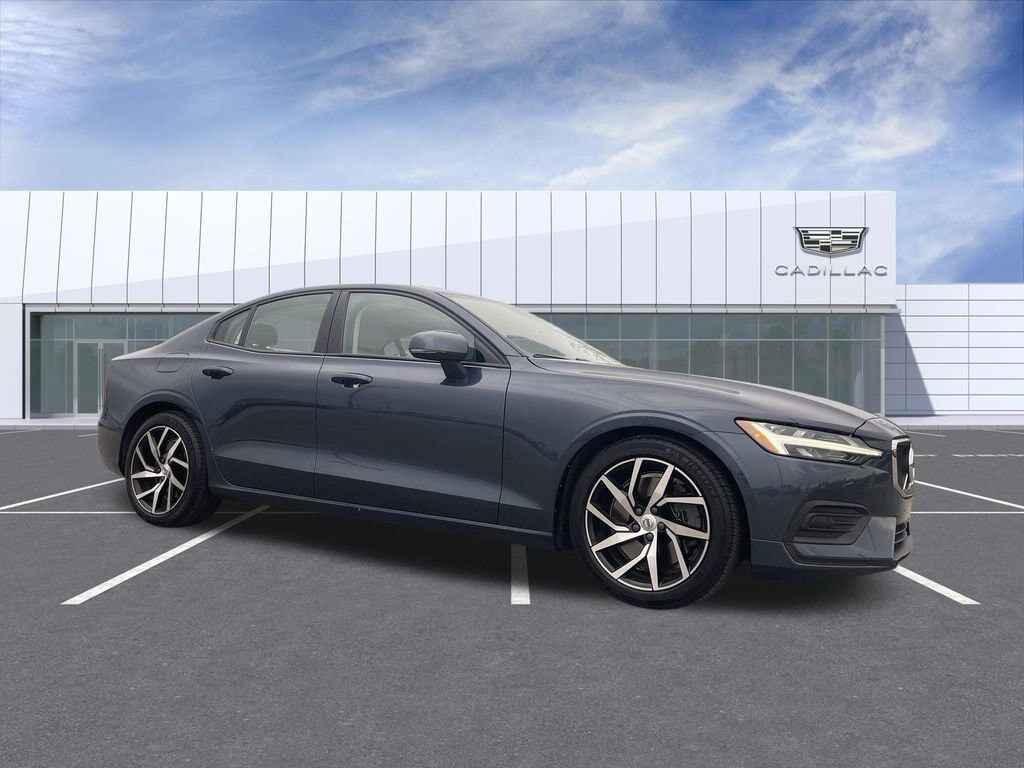 2019 VOLVO S60