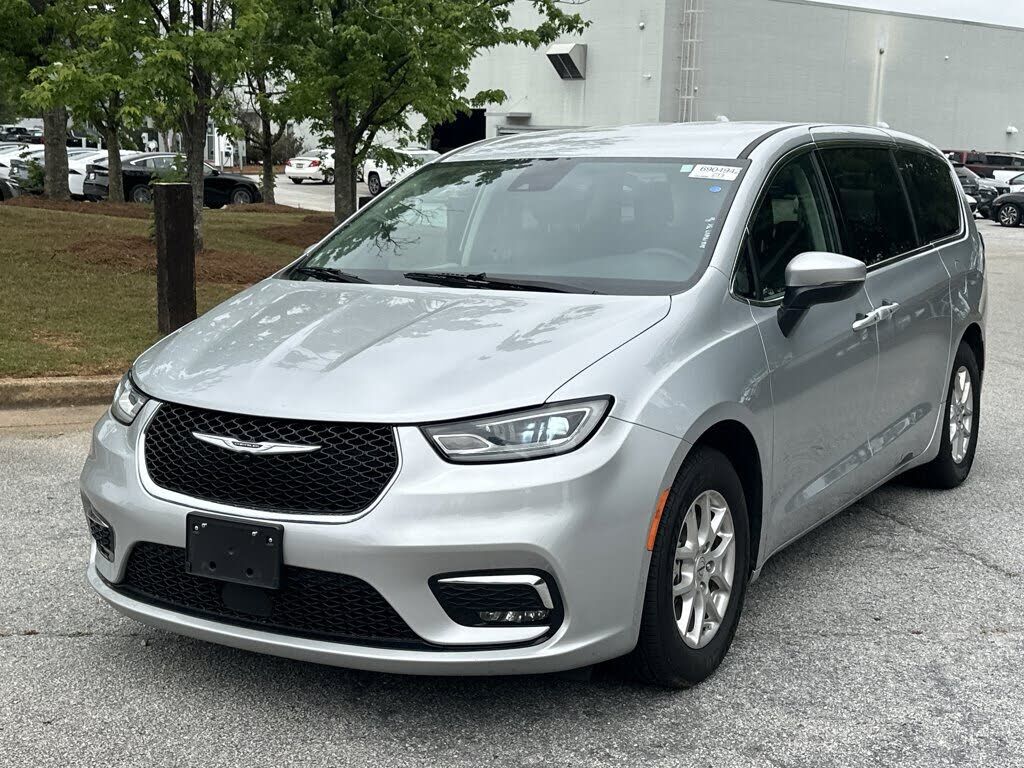 2023 CHRYSLER Pacifica