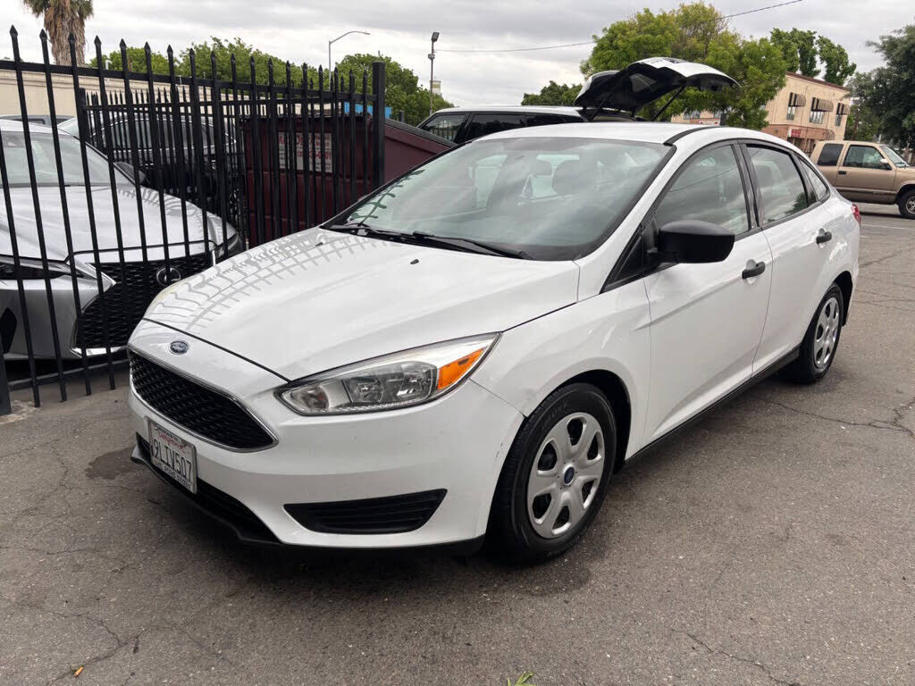 2017 FORD Focus