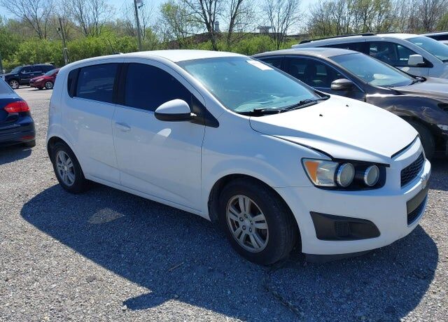 2016 CHEVROLET Sonic