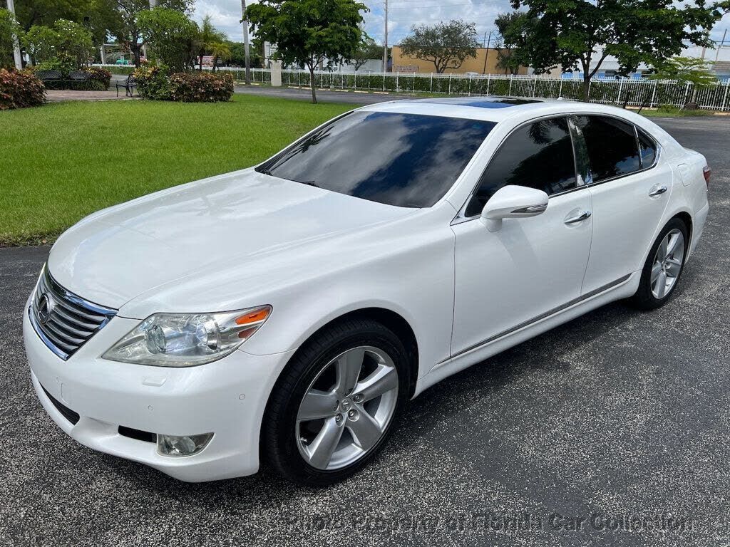 2010 LEXUS LS