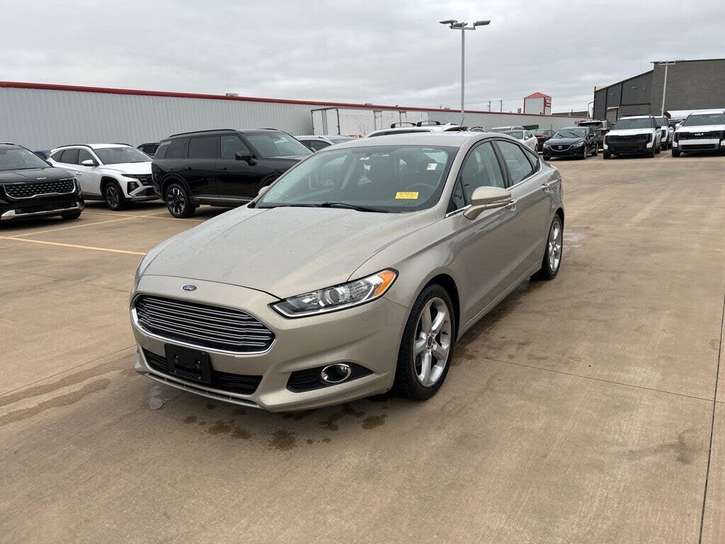 2016 FORD Fusion