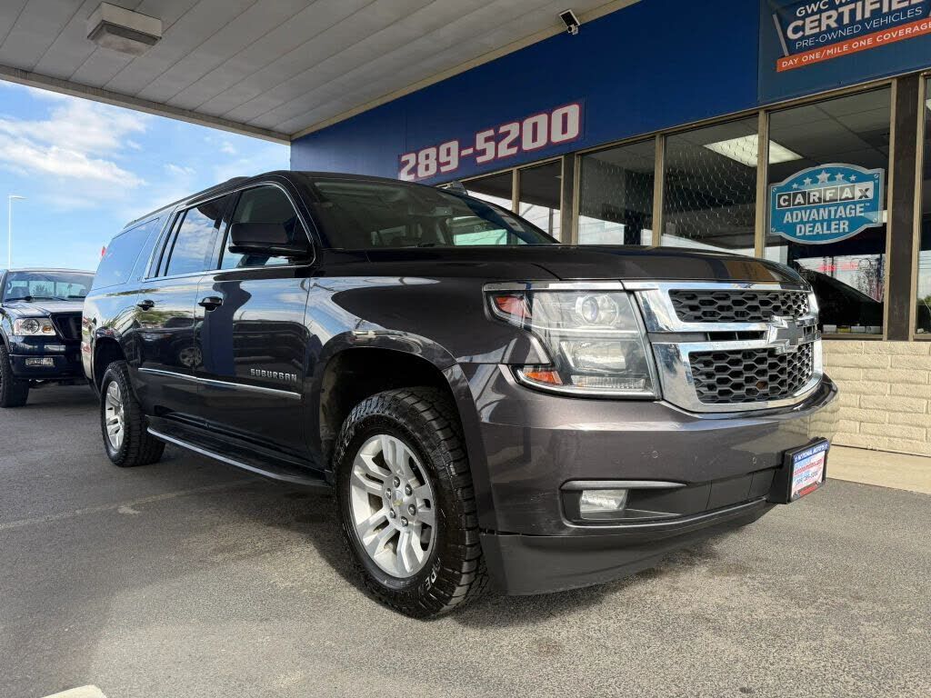 2016 CHEVROLET Suburban