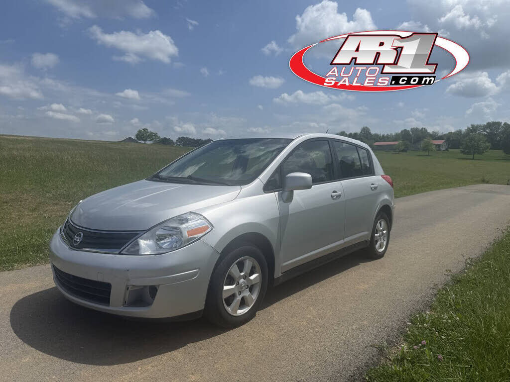 2012 NISSAN Versa