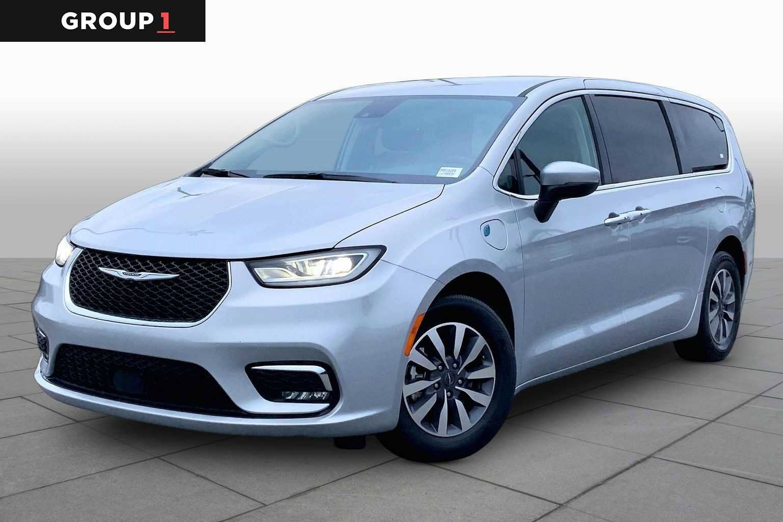 2023 CHRYSLER Pacifica
