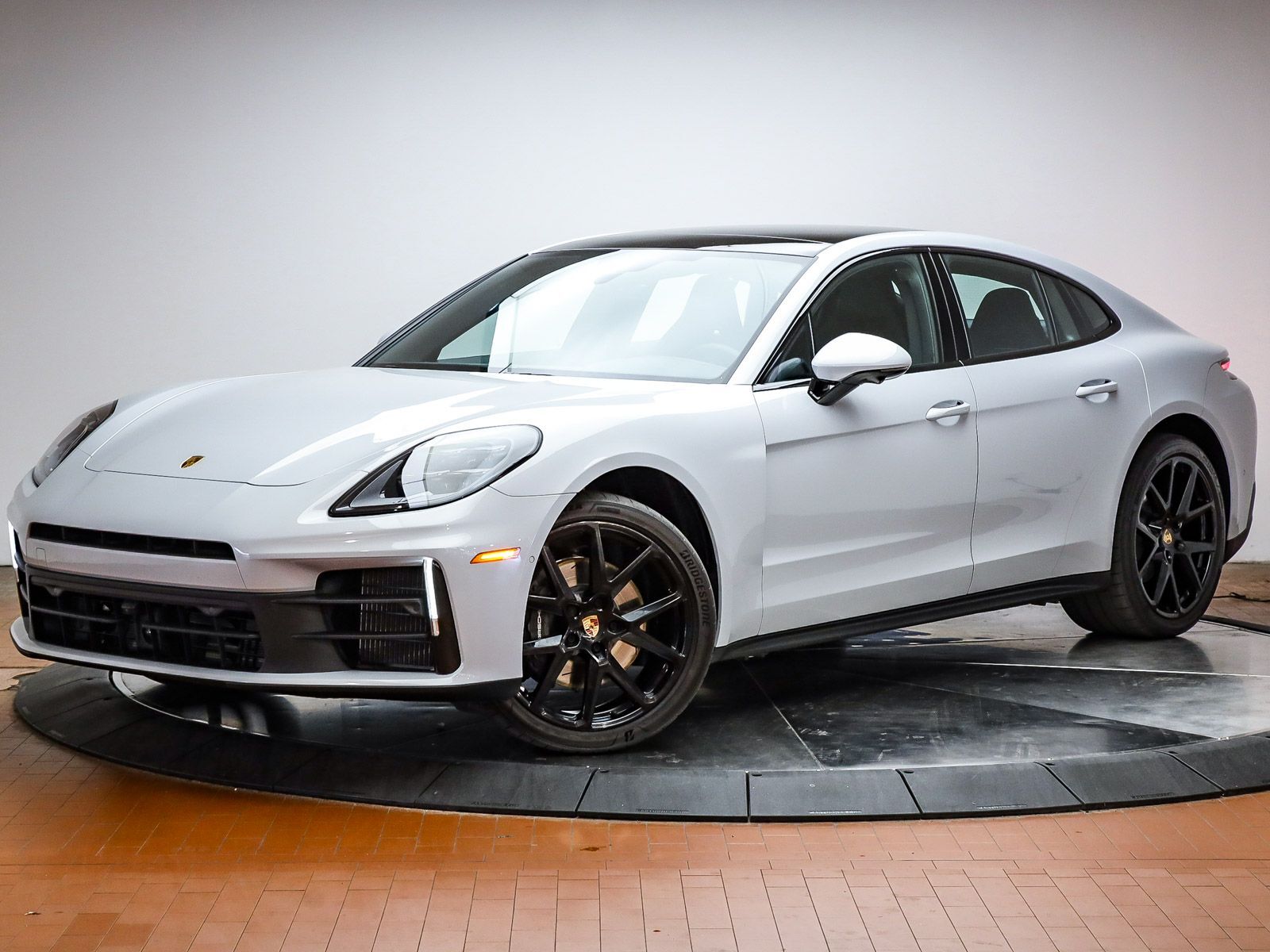 2025 PORSCHE Panamera