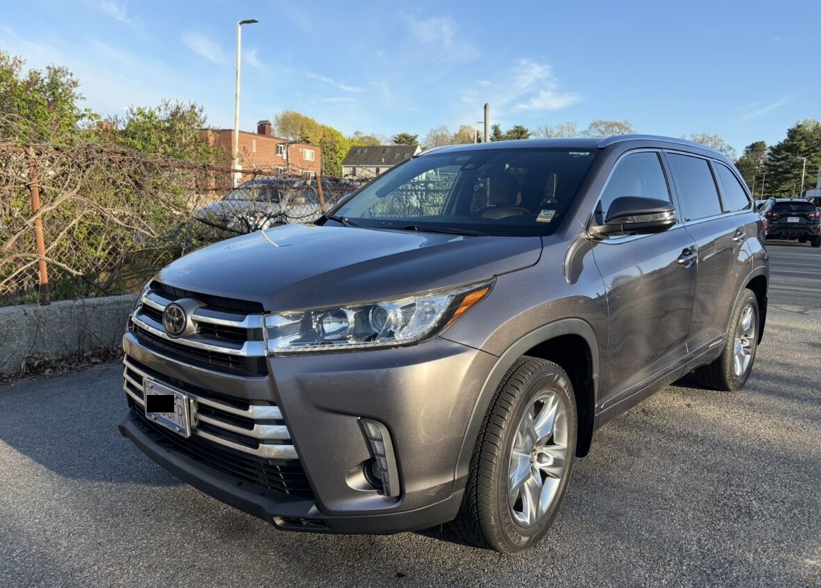 2019 TOYOTA Highlander