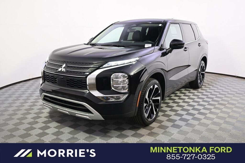 2024 MITSUBISHI Outlander