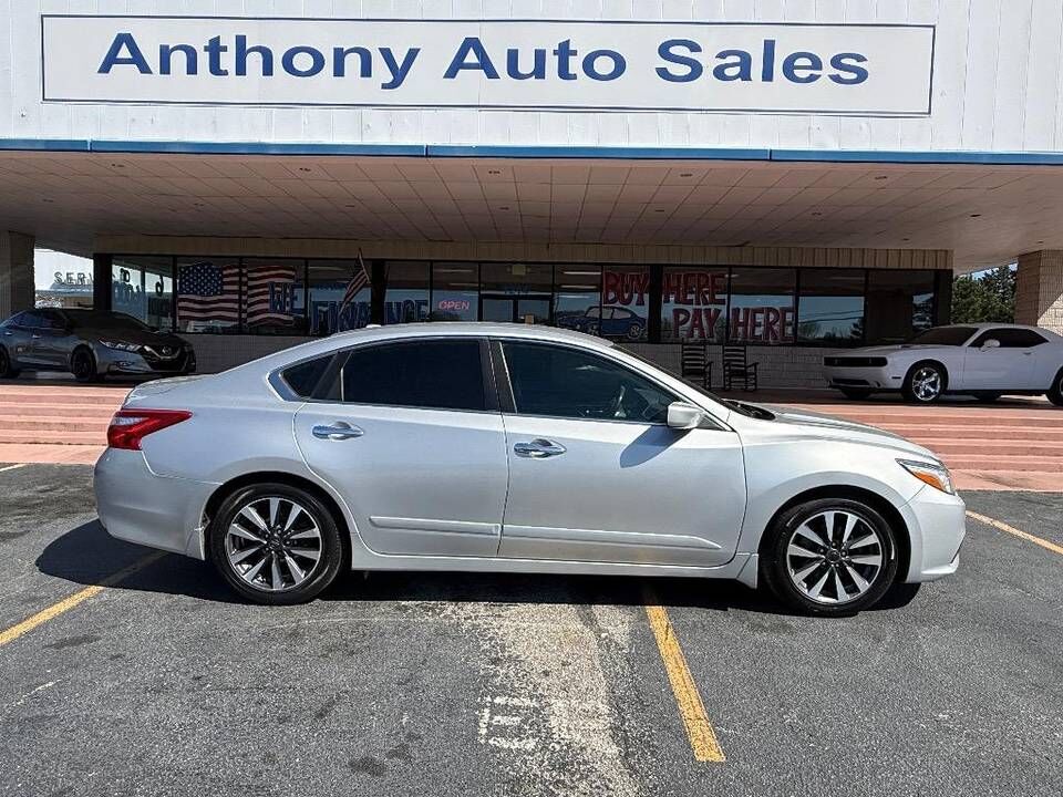 2017 NISSAN Altima