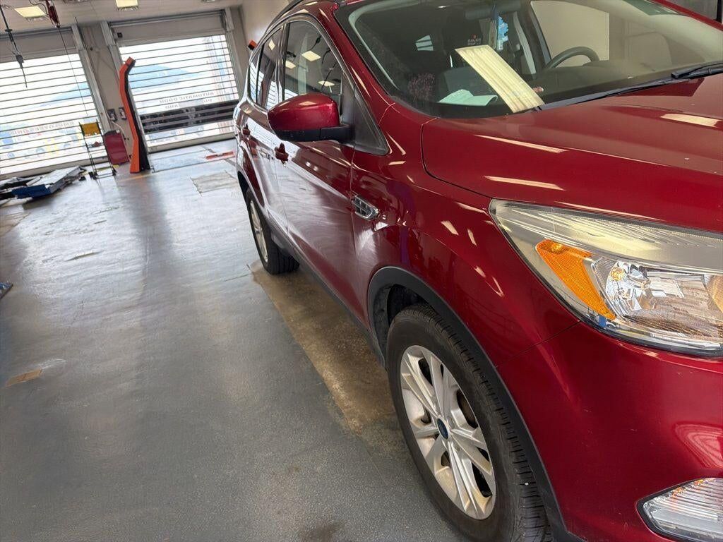 2018 FORD Escape