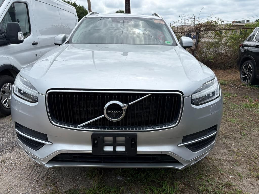 2018 VOLVO XC90