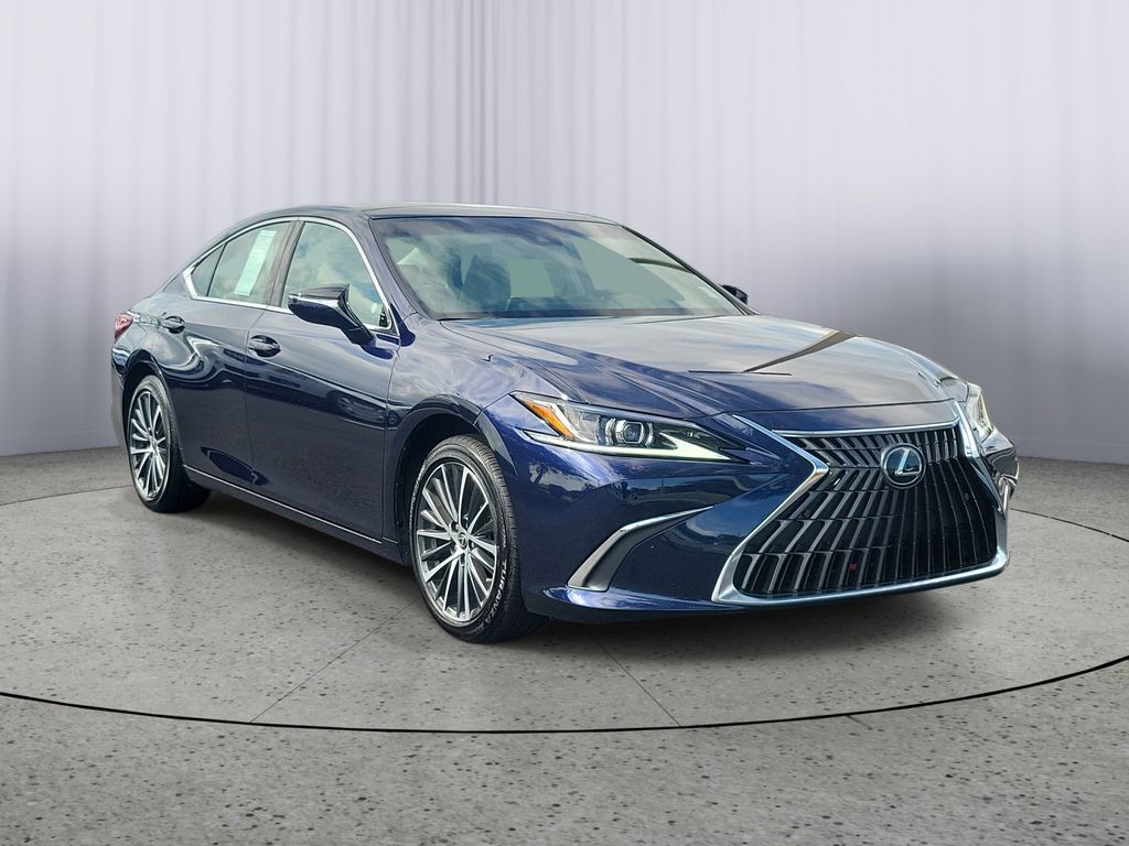 2025 LEXUS ES