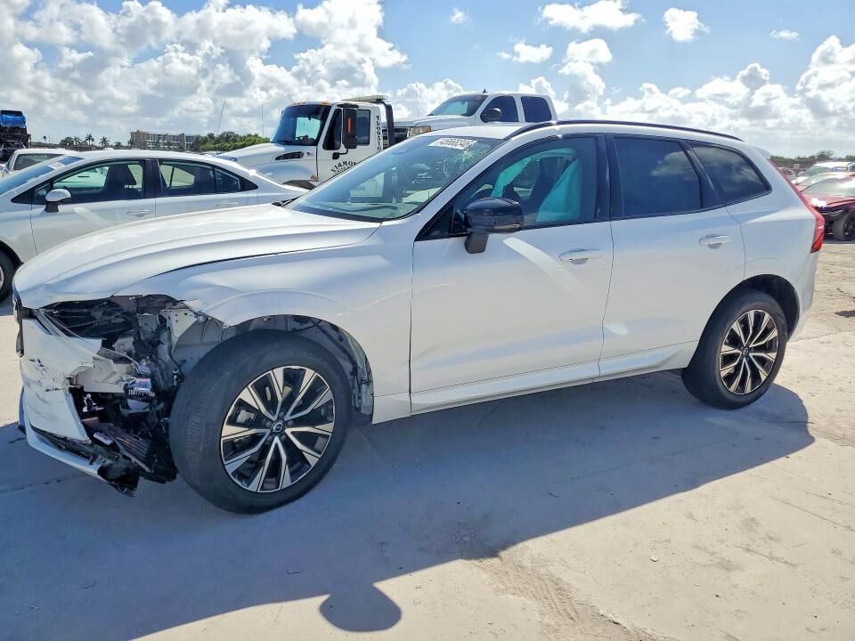 2024 VOLVO XC60