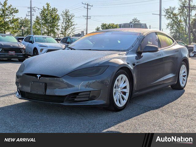 2017 TESLA Model S
