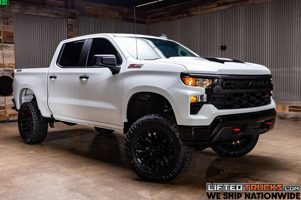 2024 CHEVROLET Silverado