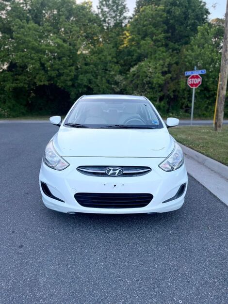 2016 HYUNDAI Accent