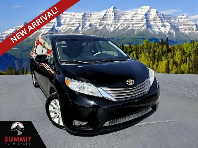 2014 TOYOTA Sienna