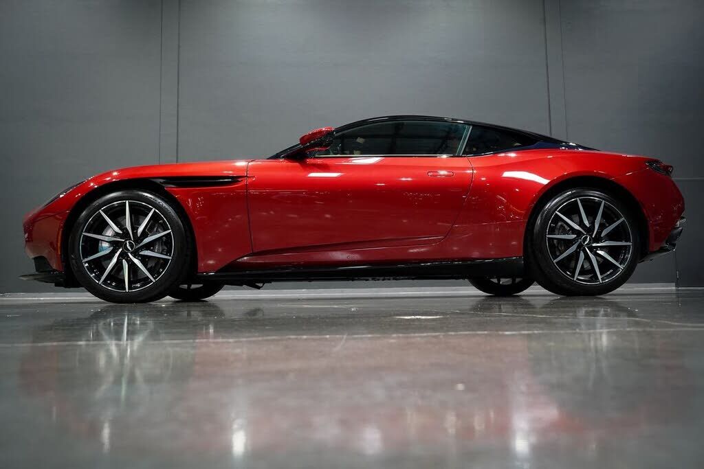 2020 ASTON MARTIN DB11