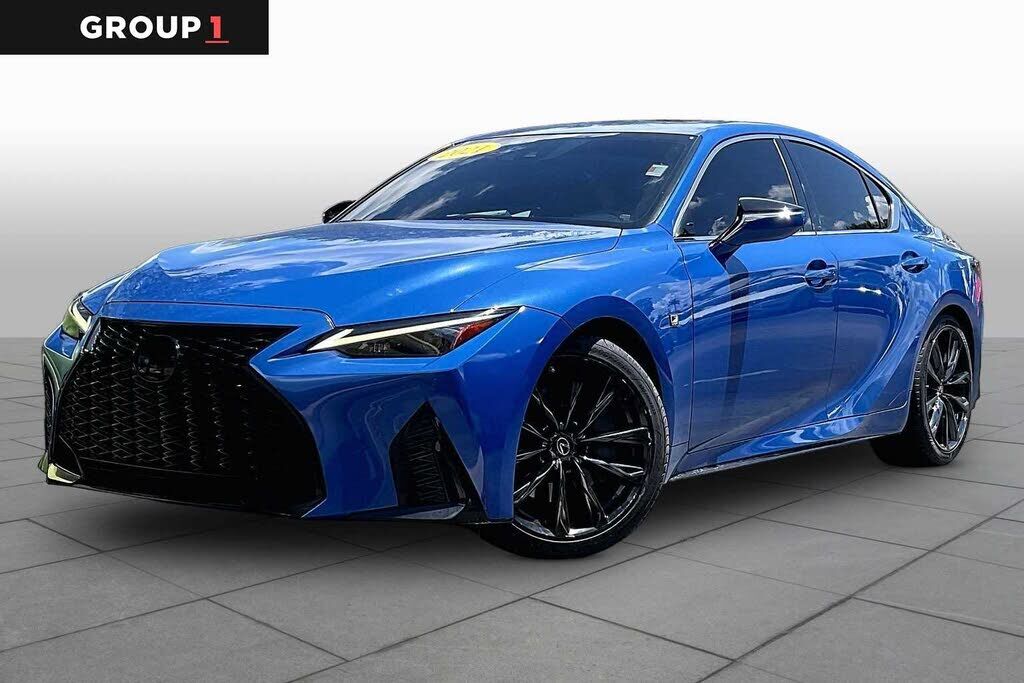 2021 LEXUS IS