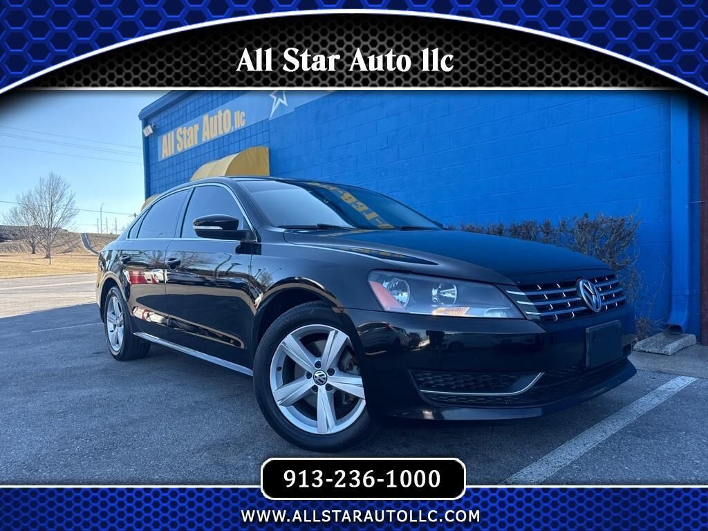 2013 VOLKSWAGEN Passat