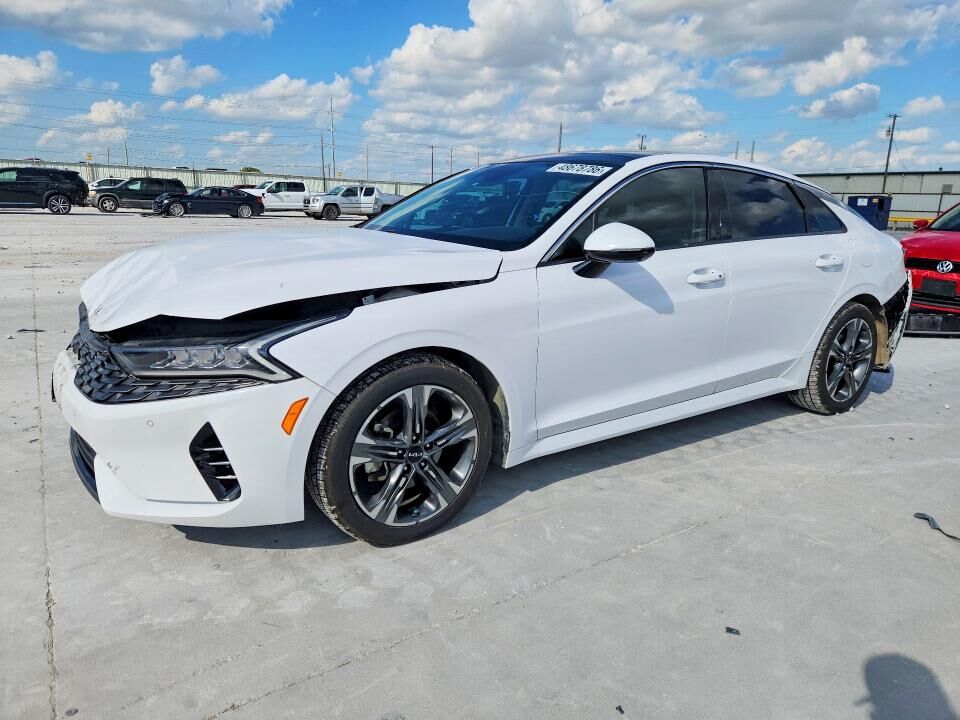 2022 KIA K5