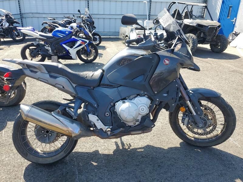 2016 HONDA VFR1200X