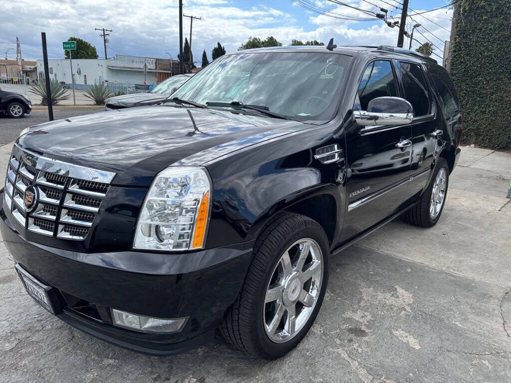 2010 CADILLAC Escalade