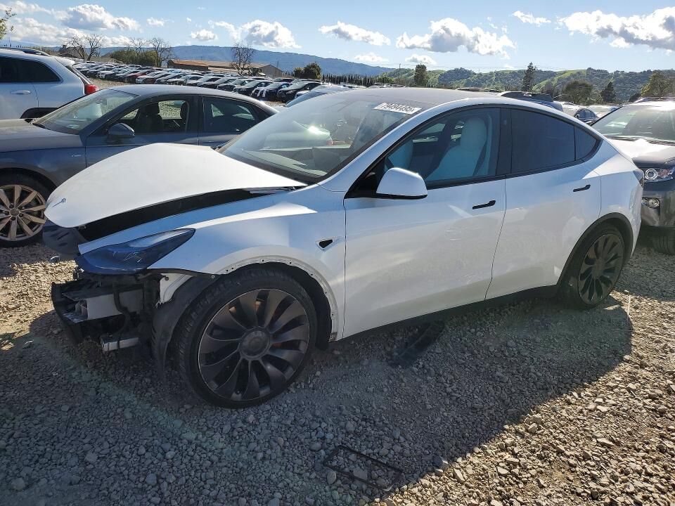 2022 TESLA Model Y