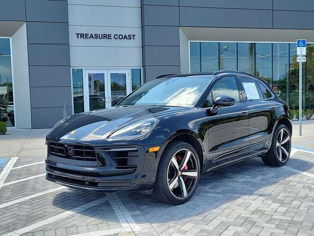 2024 PORSCHE Macan