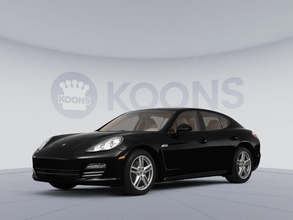 2011 PORSCHE Panamera