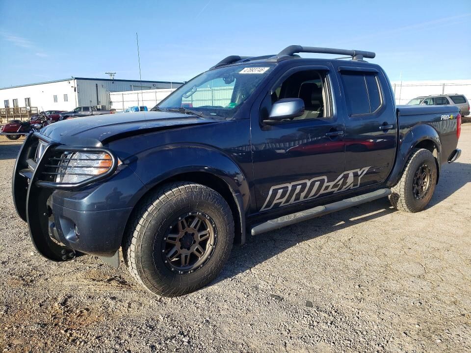 2015 NISSAN Frontier