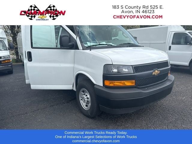 2025 CHEVROLET Express