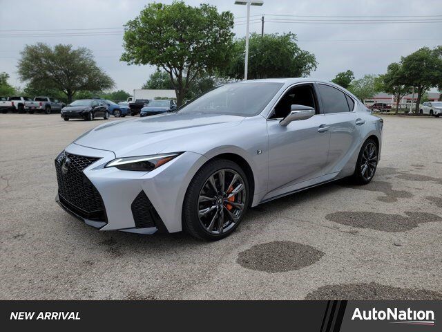 2024 LEXUS IS