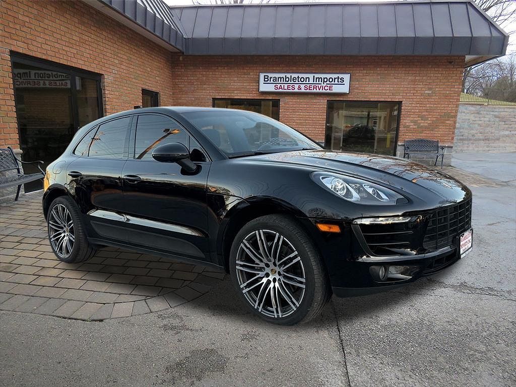 2015 PORSCHE Macan