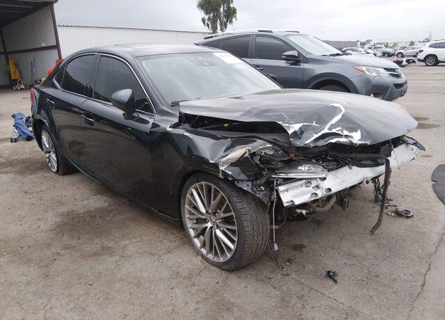 2018 LEXUS IS