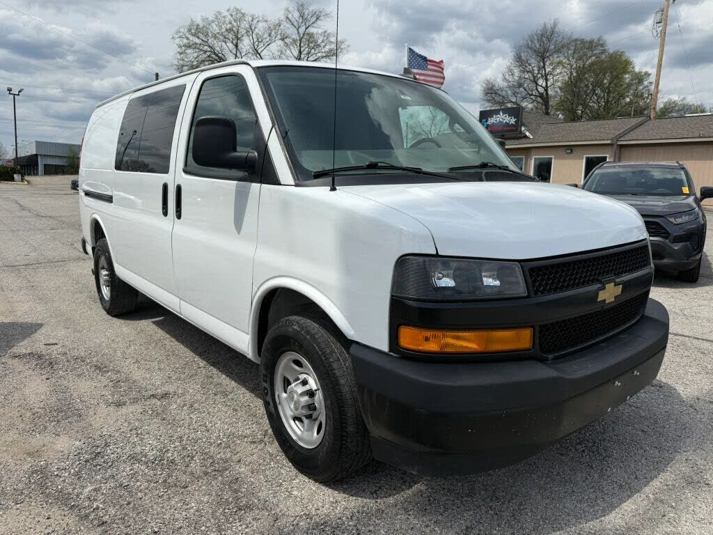 2023 CHEVROLET Express