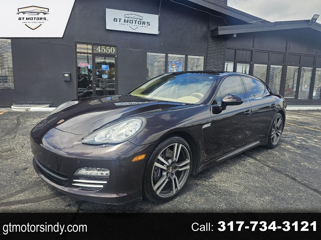 2012 PORSCHE Panamera