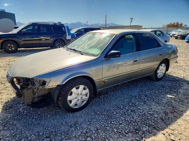 2000 TOYOTA Camry