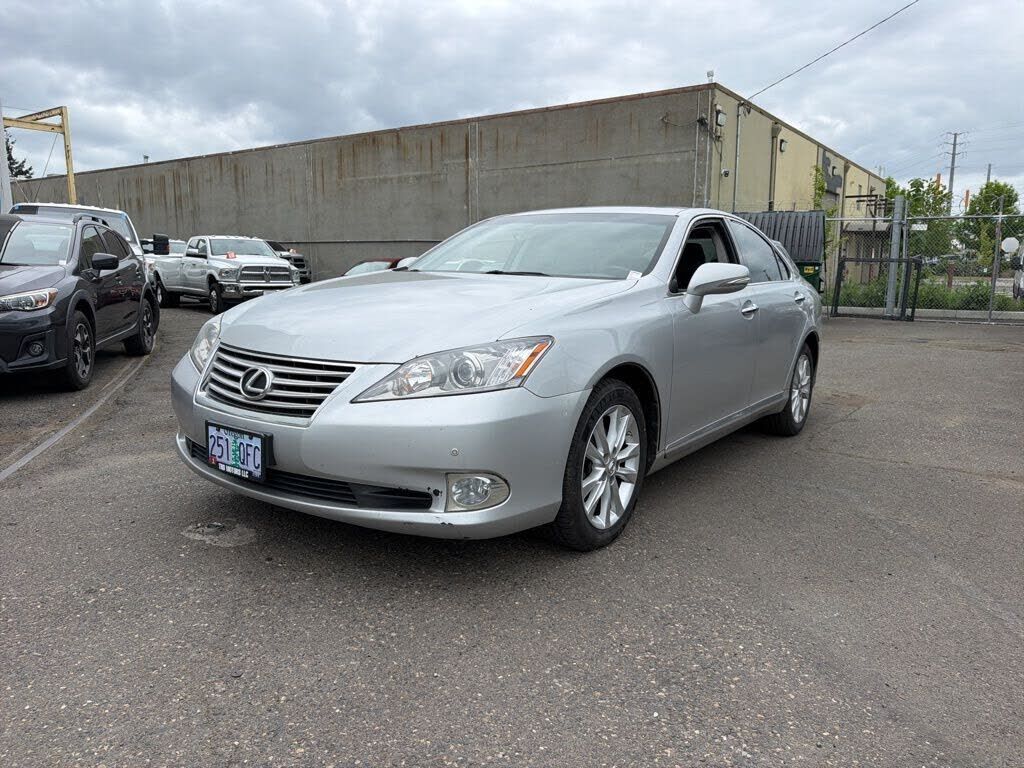 2011 LEXUS ES
