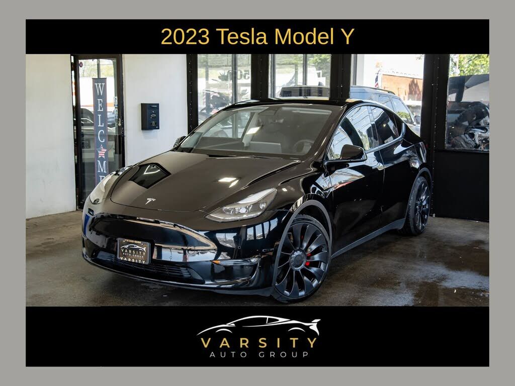 2023 TESLA Model Y