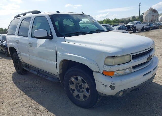 2004 CHEVROLET Tahoe