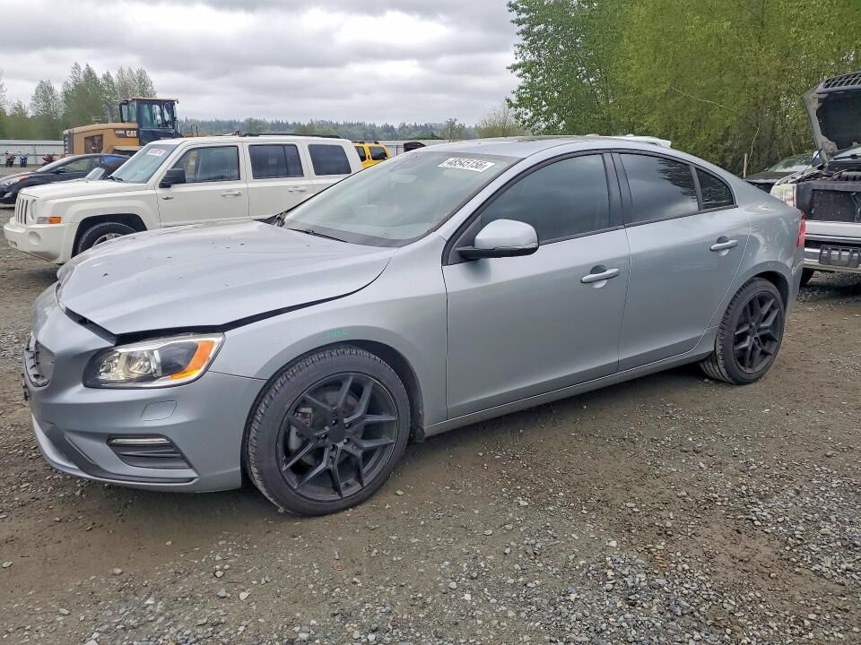 2017 VOLVO S60