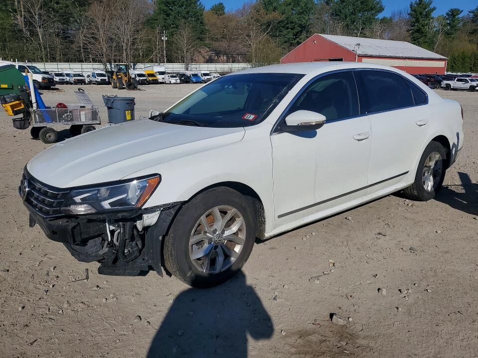 2017 VOLKSWAGEN Passat