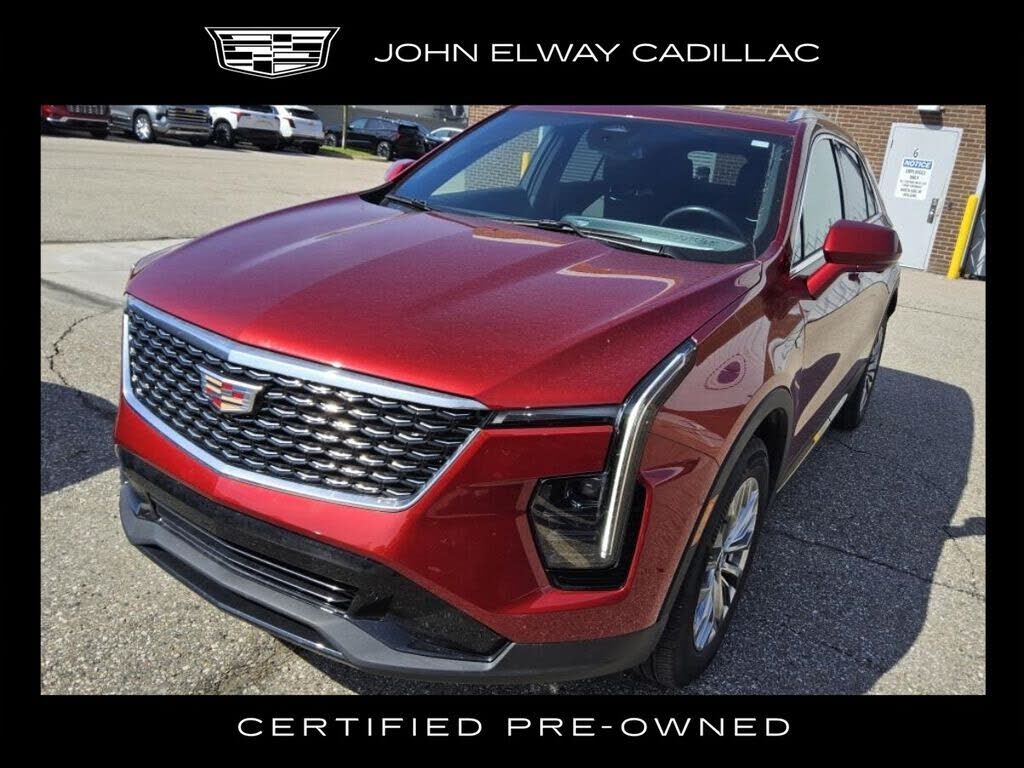 2025 CADILLAC XT4