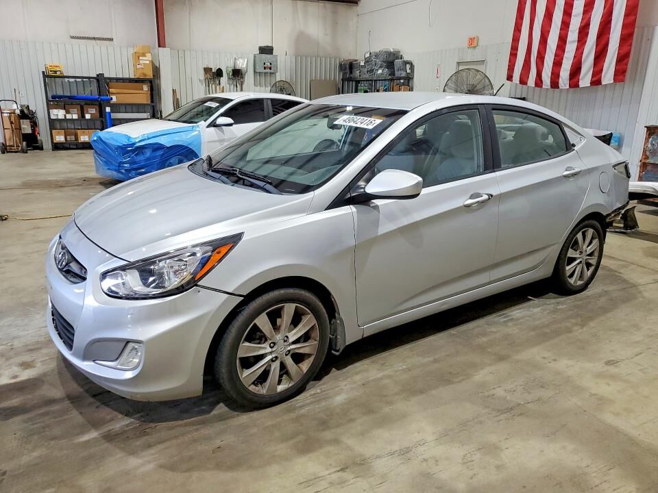 2012 HYUNDAI Accent