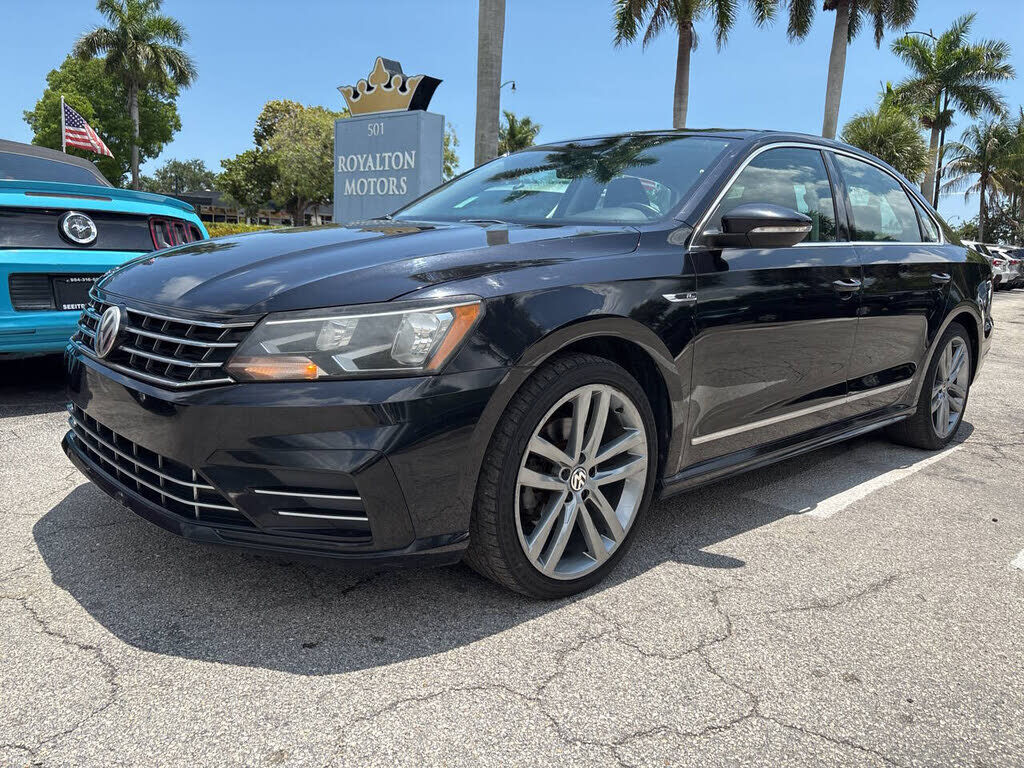 2017 VOLKSWAGEN Passat