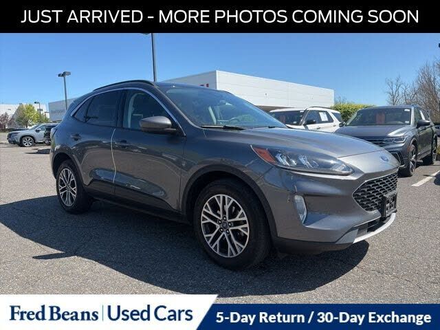 2022 FORD Escape