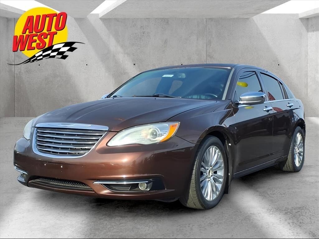 2013 CHRYSLER 200