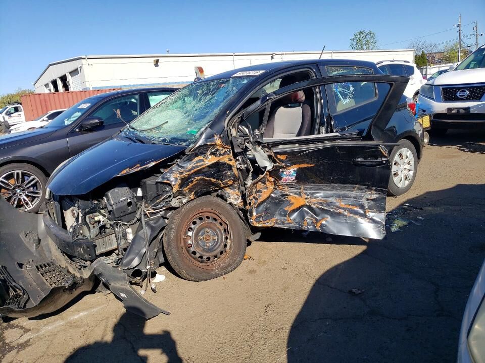 2014 TOYOTA Yaris